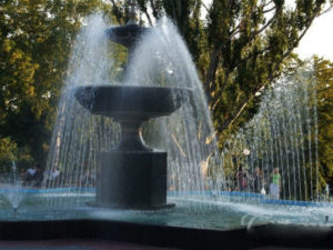 Все фонтаны Халтурина Харьков 1 300x225 - Все фонтаны
